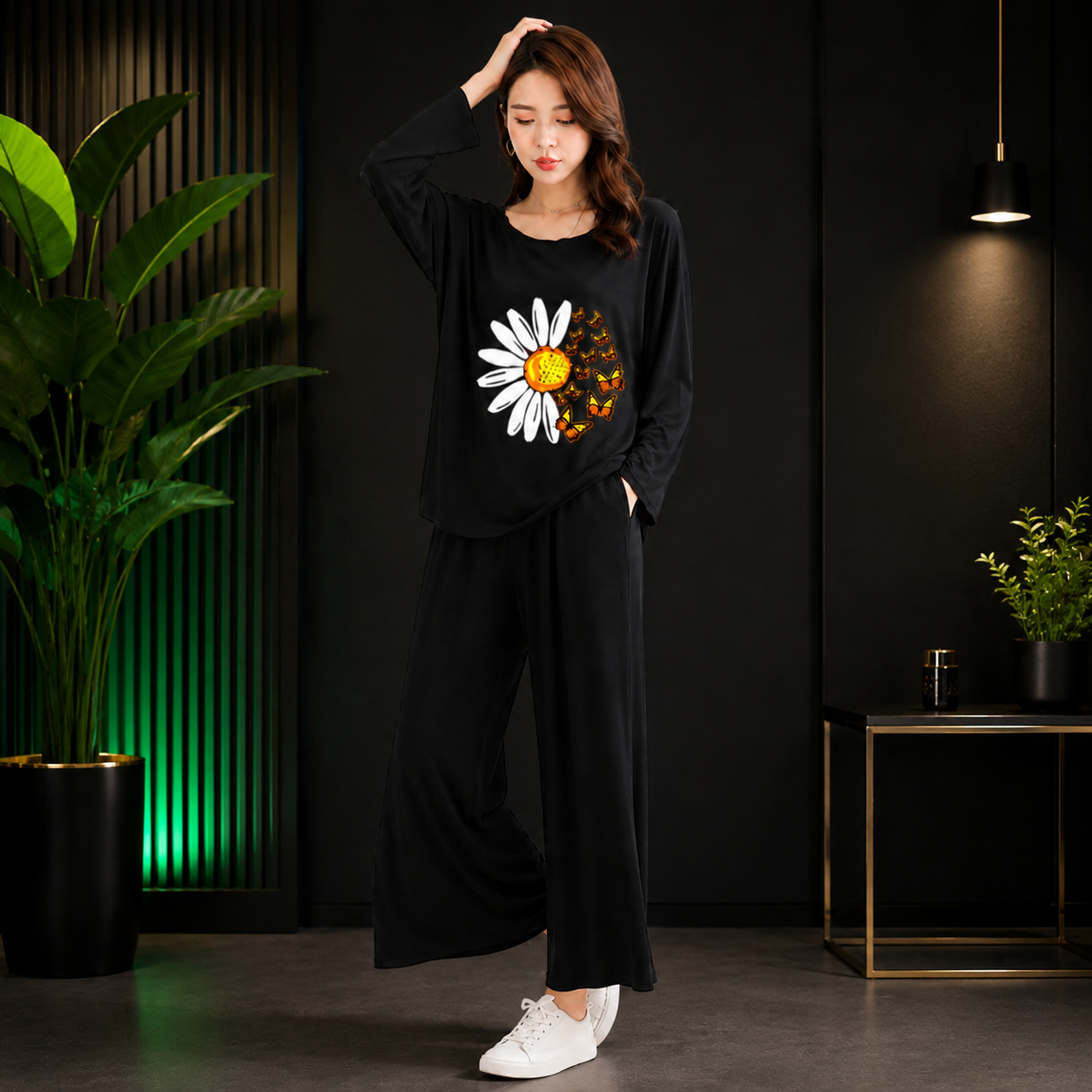 Women’s Black Daisy Print Lounge Wear Co-Ord Set