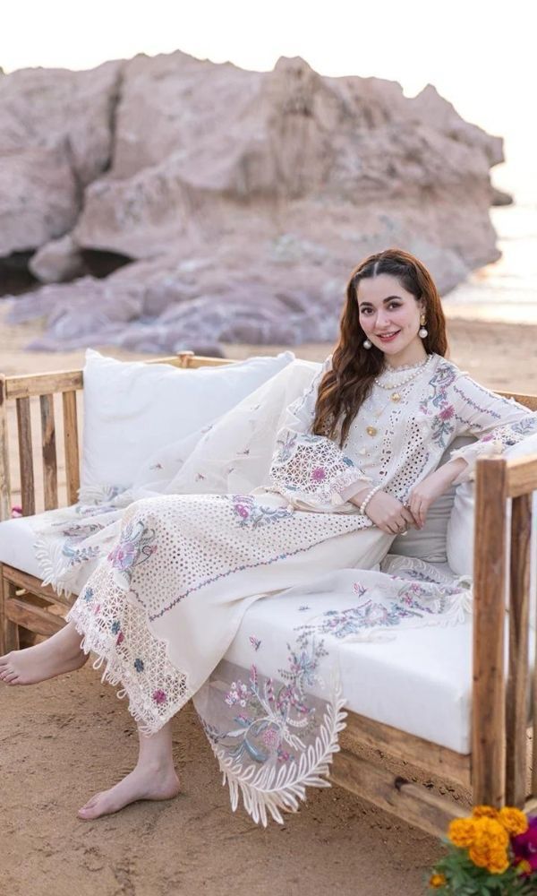 Qalamkar Heavy Chikankari Lawn 3-Piece Suit (Code: 702) – Embroidered Cotton Net Dupatta