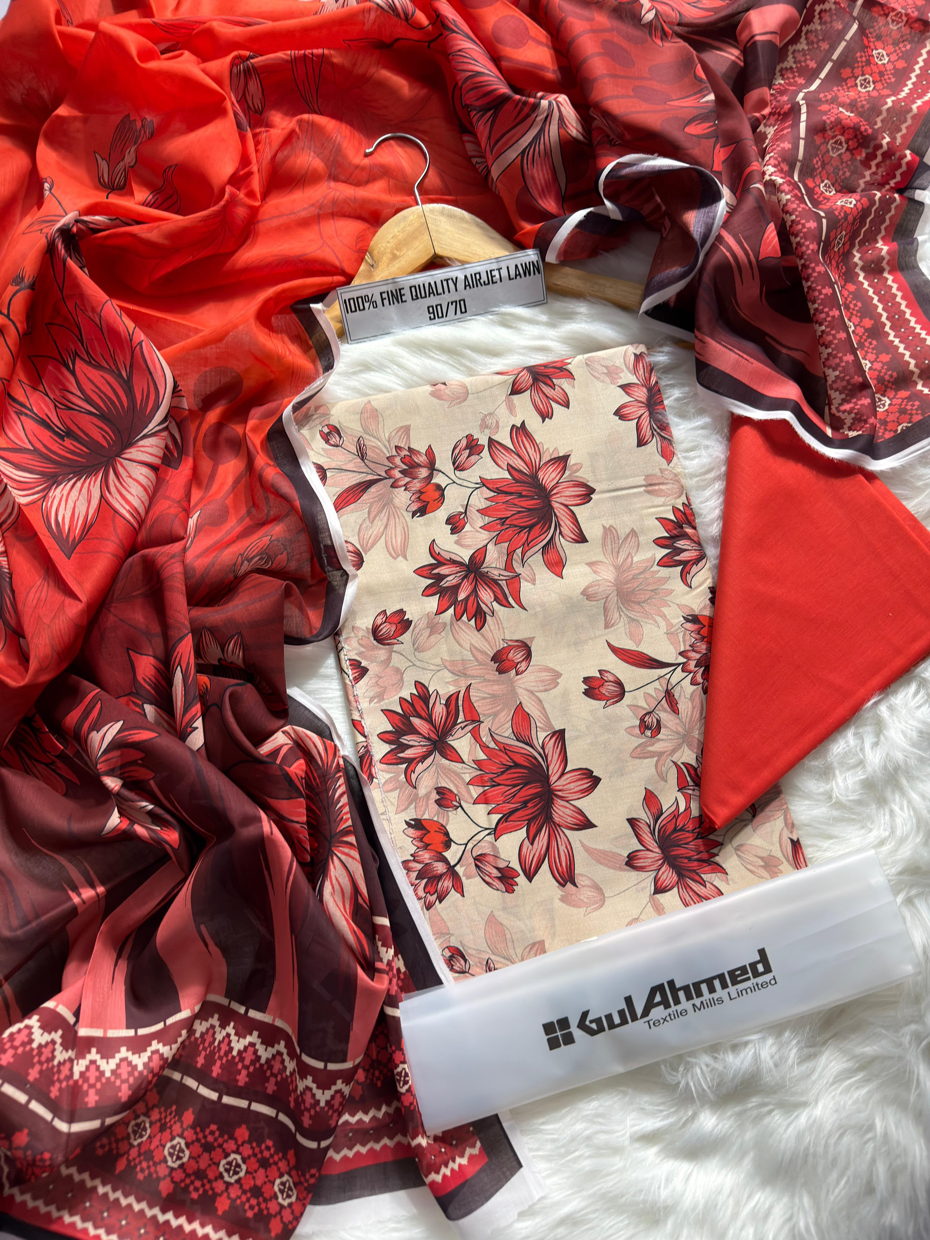 Gul Ahmed Digital Printed Lawn 3-Piece Suit (Code: 5014) – Summer Collection 2026
